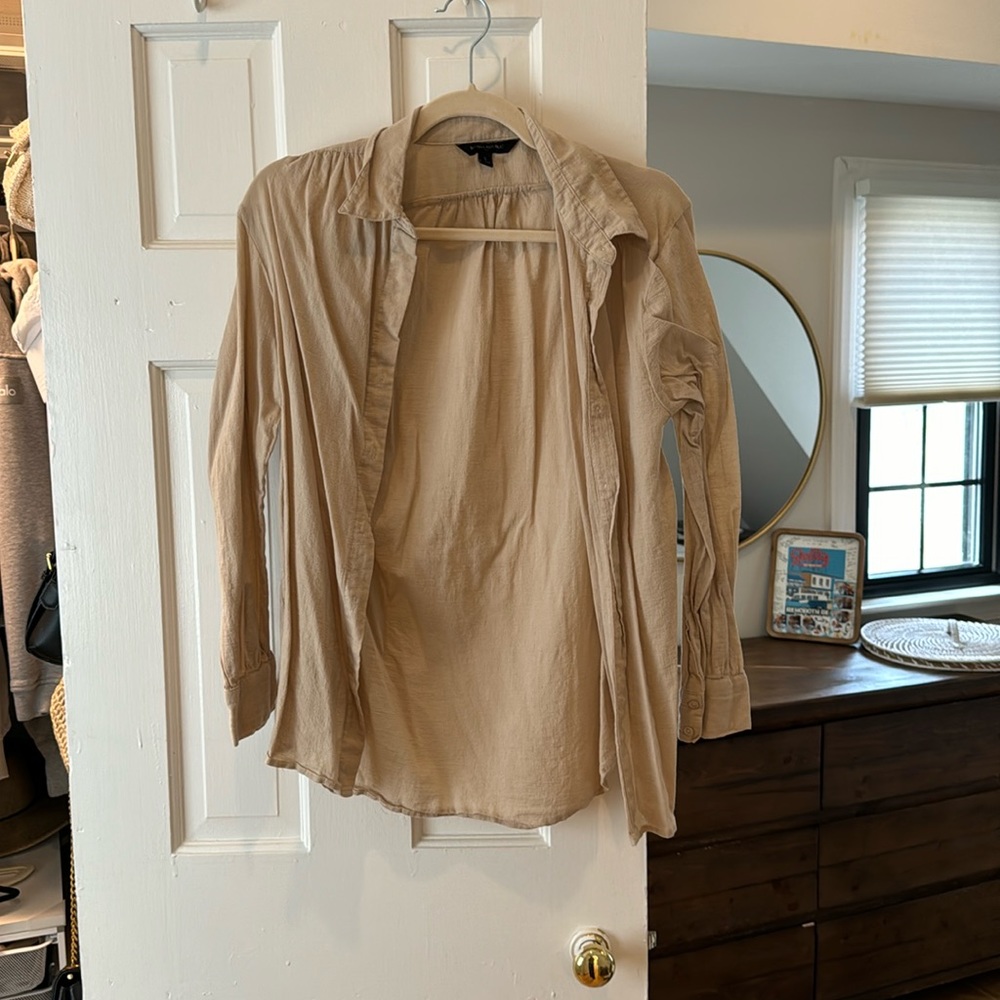 Banana republic tan button up top